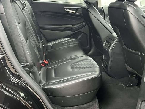 Used 2024 Ford Edge Titanium image 23