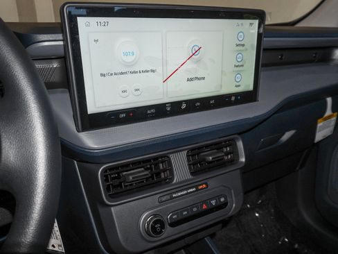 New 2025 Ford Maverick XL w/ Equipment Group 102A image 30