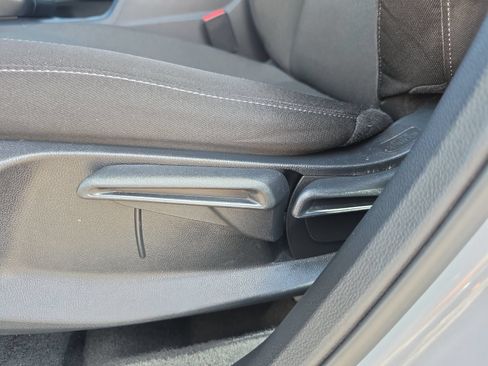 Used 2023 Honda CR-V LX image 16