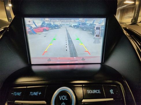 Used 2019 Ford Escape SEL image 18