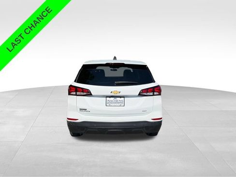 Used 2023 Chevrolet Equinox LS w/ Driver Confidence II Package AWD/4WD image 4