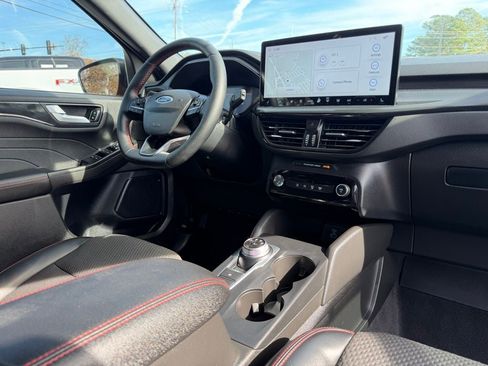 Certified 2023 Ford Escape ST-Line w/ Tech Pack #1 image 15