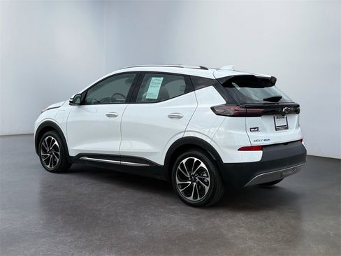 Used 2023 Chevrolet Bolt EUV Premier image 5