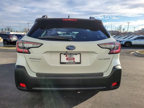 Certified 2025 Subaru Outback Premium w/ Popular Package #1A image 5