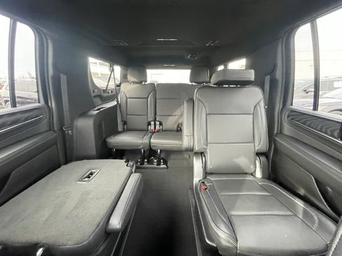 Used 2023 GMC Yukon XL Denali w/ Denali Reserve Package image 26