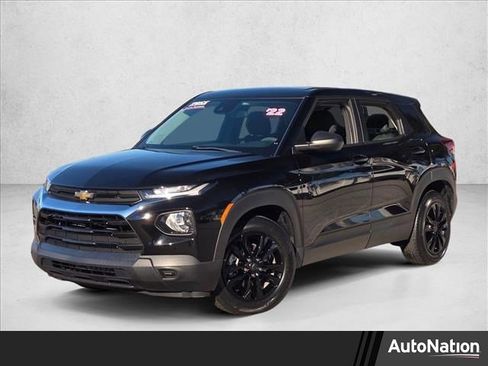 Used 2022 Chevrolet TrailBlazer LS image 1