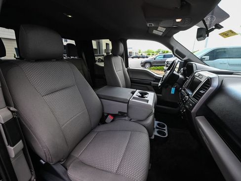 Used 2015 Ford F150 XLT w/ Equipment Group 302A Luxury AWD/4WD image 26