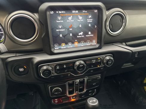 Used 2023 Jeep Wrangler Unlimited Rubicon 4xe w/ Cold Weather Group AWD/4WD image 62