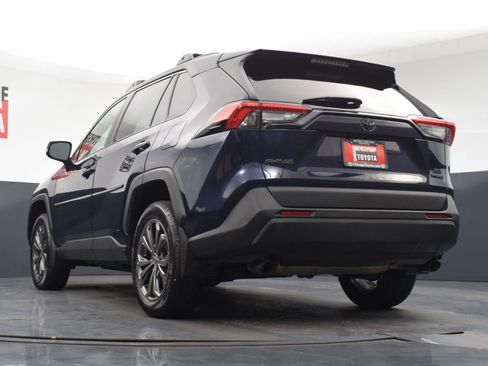 Used 2023 Toyota RAV4 XLE Premium AWD/4WD image 30