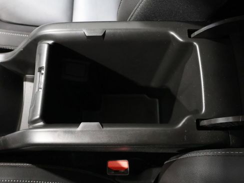 Used 2022 Chevrolet Colorado LT w/ Luxury Package image 31