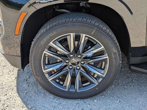 New 2026 Chevrolet Tahoe LS w/ LS Custom Edition AWD/4WD image 7