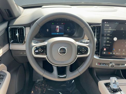 New 2026 Volvo XC90 T8 Ultra w/ Protection Package Premier image 25