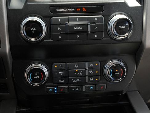 Used 2020 Ford F150 Limited w/ Trailer Tow Package AWD/4WD image 26