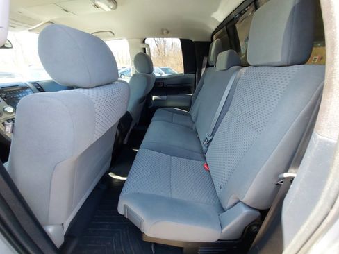 Used 2012 Toyota Tundra 4x4 Double Cab w/ TRD Off-Road Pkg image 9