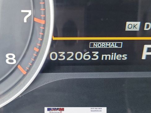 Used 2024 Mitsubishi Outlander AWD image 26