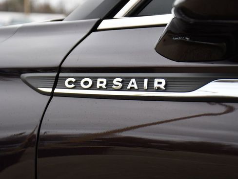 Used 2023 Lincoln Corsair AWD image 39