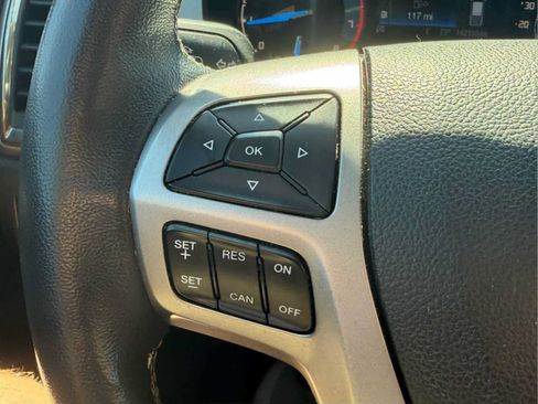 Used 2019 Ford Ranger XLT w/ Equipment Group 302A Luxury AWD/4WD image 9