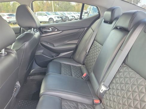 Used 2022 Nissan Maxima Platinum w/ Sport Mat Group image 10