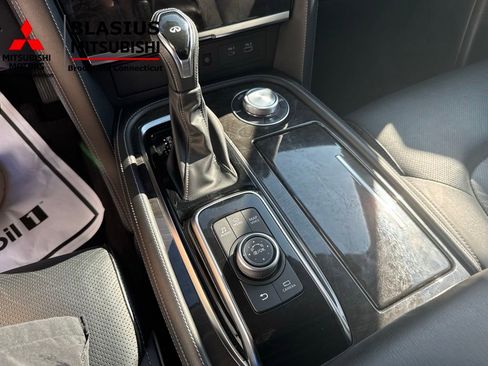 Used 2024 INFINITI QX80 Luxe image 18