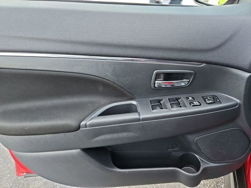 Used 2020 Mitsubishi Outlander Sport ES image 21