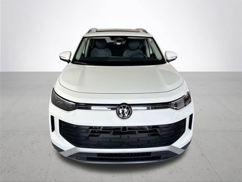 New 2026 Volkswagen Tiguan SE AWD/4WD image 3