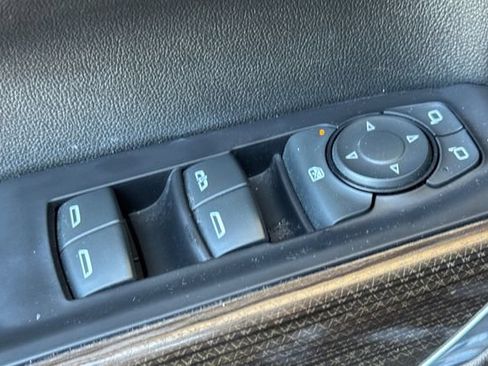Used 2021 Chevrolet Silverado 1500 LT RWD image 12