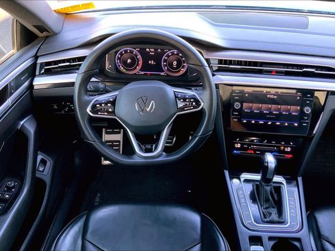 Used 2023 Volkswagen Arteon SEL Premium image 6