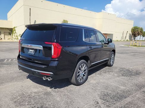 Used 2022 GMC Yukon Denali w/ Denali Premium Package RWD image 6