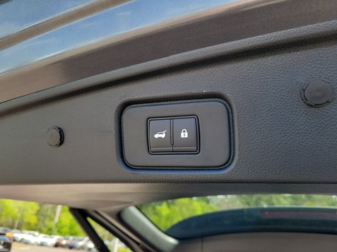 New 2026 Nissan Pathfinder SL AWD/4WD image 10