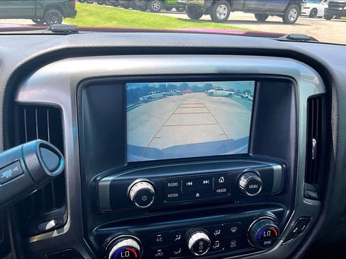 Used 2018 Chevrolet Silverado 1500 LT w/ Texas Edition AWD/4WD image 20