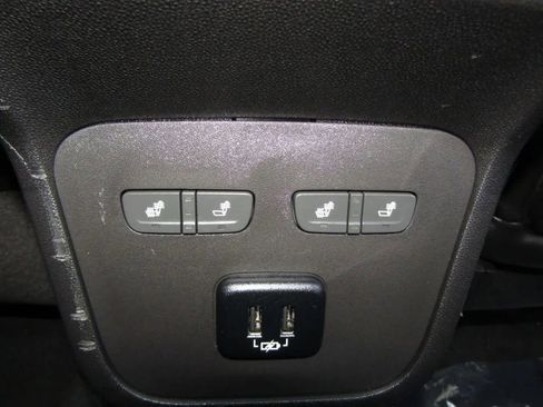 Used 2018 GMC Terrain Denali w/ Comfort Package image 38