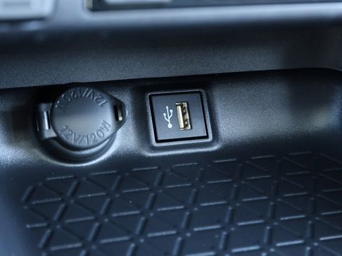 Certified 2025 Toyota RAV4 XLE image 25