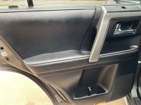 Used 2015 Toyota 4Runner Limited AWD/4WD image 22