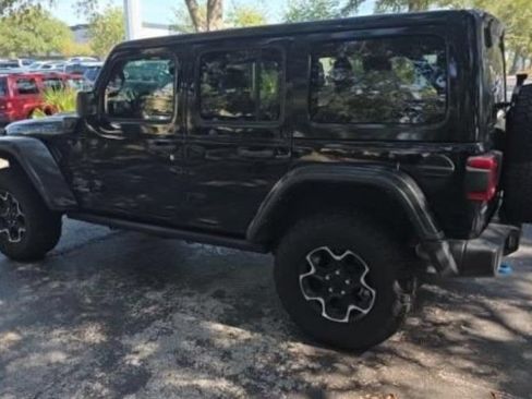 Used 2023 Jeep Wrangler Unlimited Rubicon 4xe AWD/4WD image 4