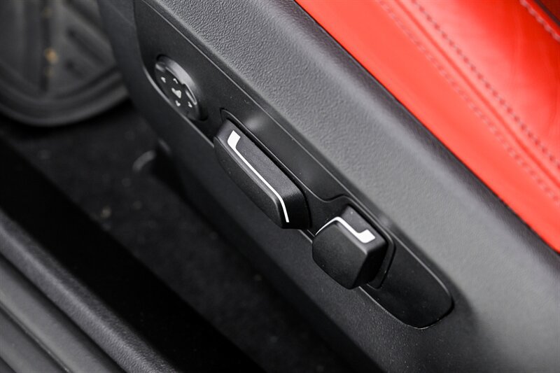 Used 2025 BMW M5 w/ Carbon Package AWD/4WD image 24