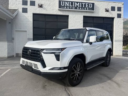 Used 2026 Lexus GX 550 w/ Cold Area Package AWD/4WD image 6