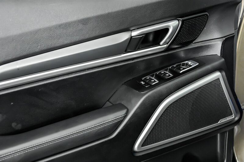 Used 2022 Kia Telluride S AWD/4WD image 12
