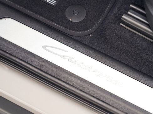 New 2026 Porsche Cayenne Coupe image 14