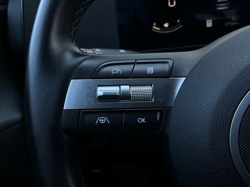 Used 2025 Hyundai Kona SEL image 34