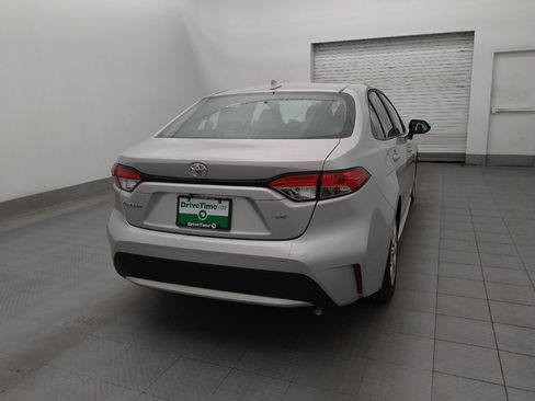 Used 2022 Toyota Corolla LE image 7