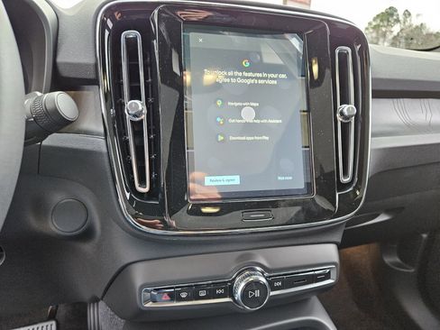 New 2024 Volvo C40 P8 Recharge Plus w/ Climate Package image 13