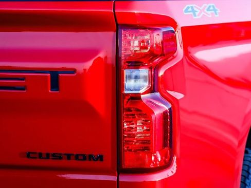 Used 2024 Chevrolet Silverado 1500 Custom w/ LPO, Dark Essentials Package image 10