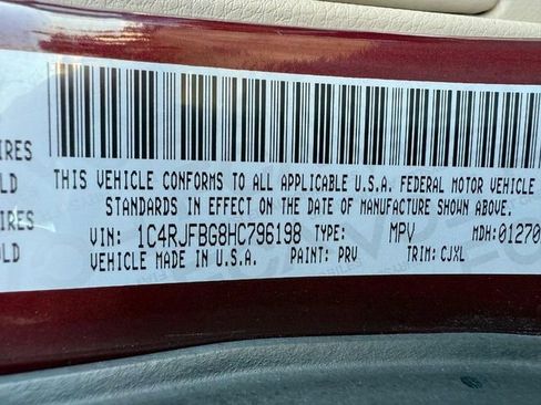 Used 2017 Jeep Grand Cherokee Limited image 34