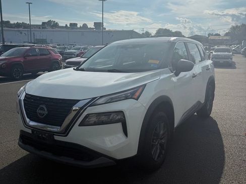 Used 2023 Nissan Rogue S AWD/4WD image 27