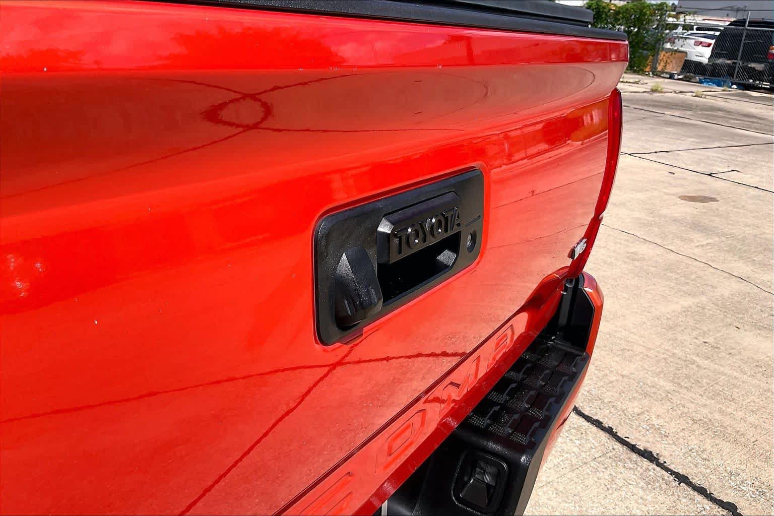 Used 2016 Toyota Tacoma TRD Sport w/ Towing Package RWD image 28