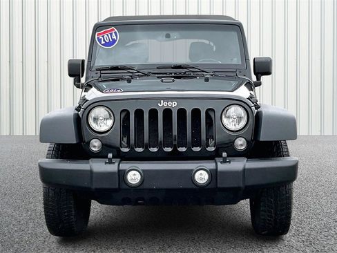 Used 2014 Jeep Wrangler Unlimited Sport w/ Power Convenience Group image 2