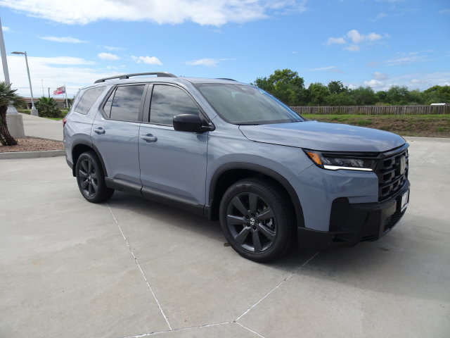 New 2026 Honda Pilot Sport image 3