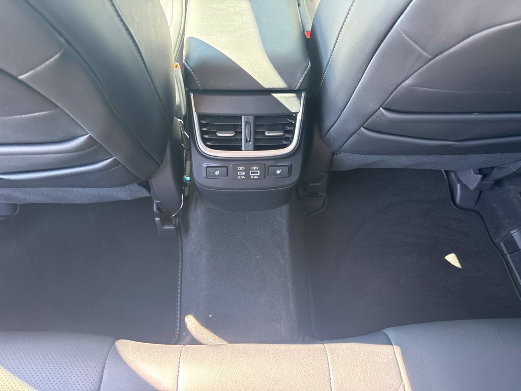 Used 2025 Subaru Outback Touring XT AWD/4WD image 14