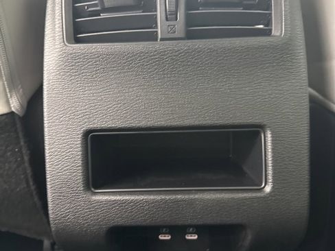 New 2025 Mitsubishi Outlander SE image 31