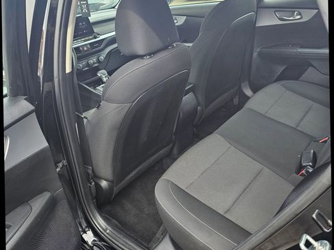Used 2023 Kia Forte LXS image 8